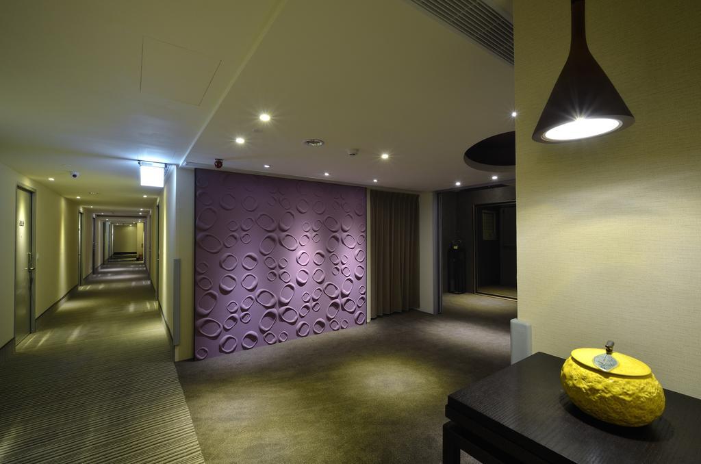 Stay Hotel - Taichung Yizhong Экстерьер фото