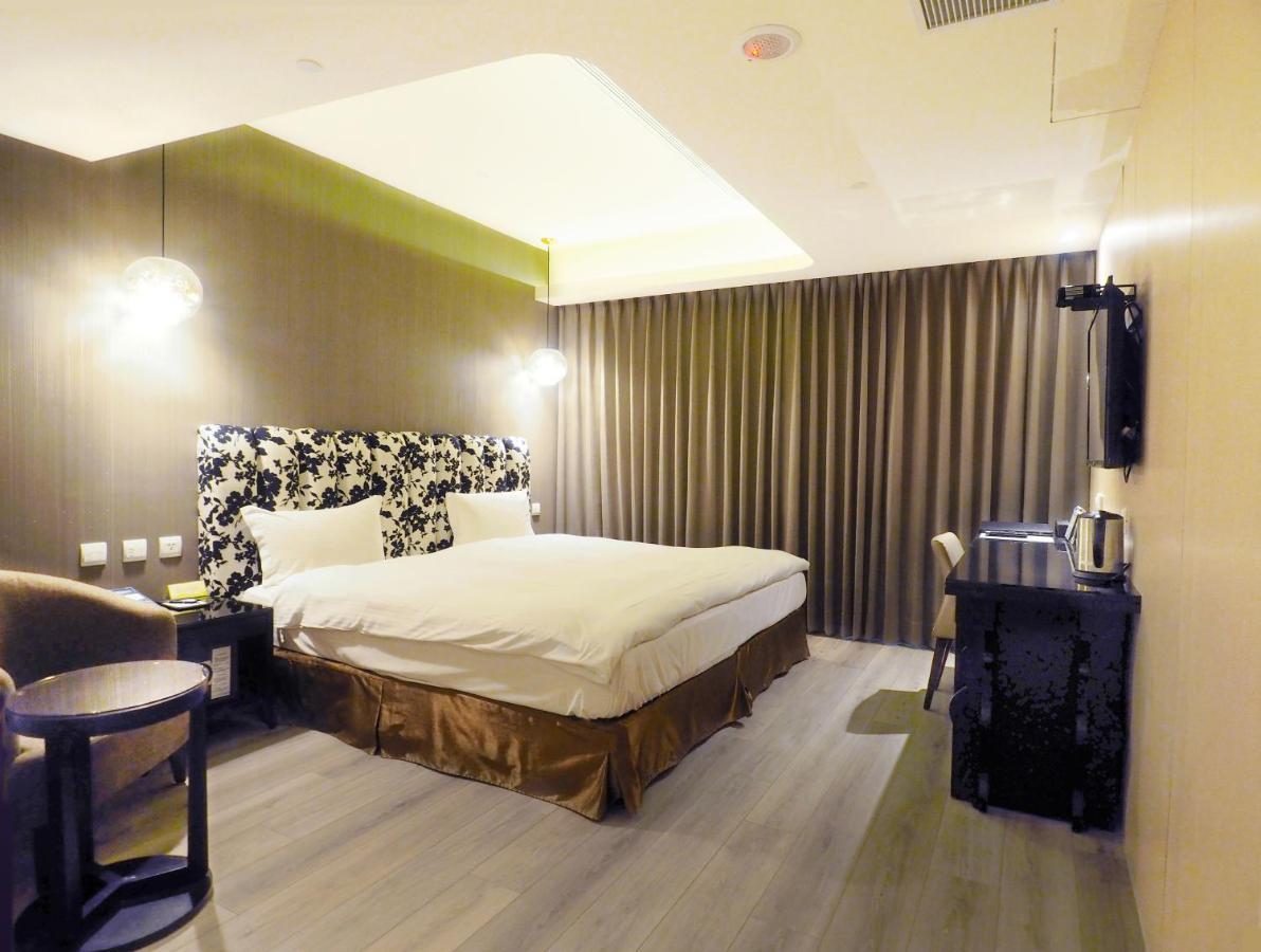 Stay Hotel - Taichung Yizhong Экстерьер фото