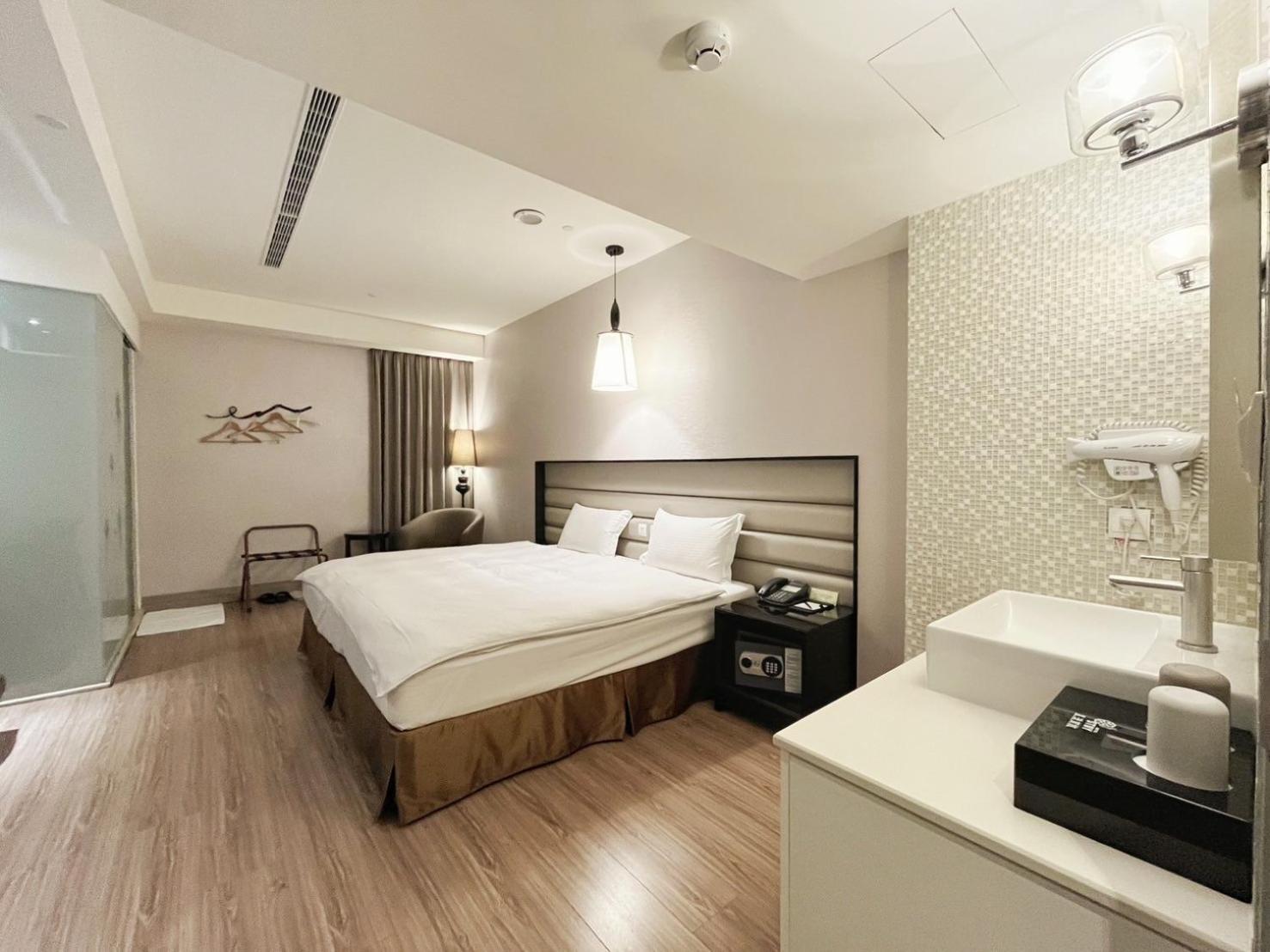Stay Hotel - Taichung Yizhong Экстерьер фото